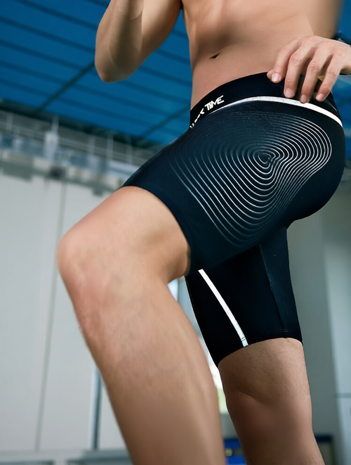 Men's High-Performance Compression Shorts with Moisture-Wicking Fabric and Targeted Support Design